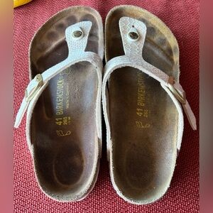 Birkenstock women’s Cream Sandals